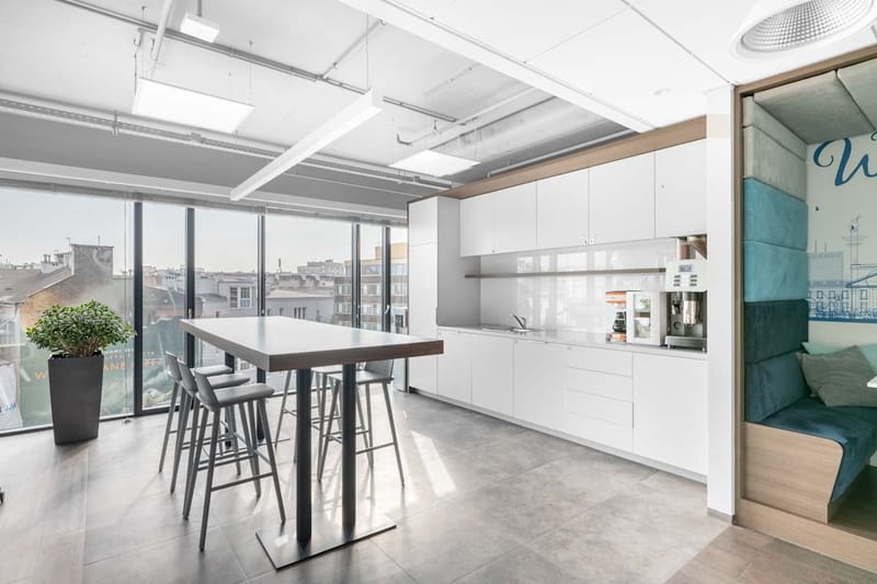 Regus - Polna Corner,3A Warynskiego street,5th and 6th floor image 6
