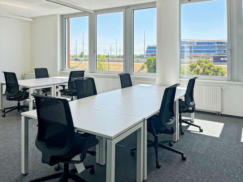 Regus - Neumann János u. 1/B image 8