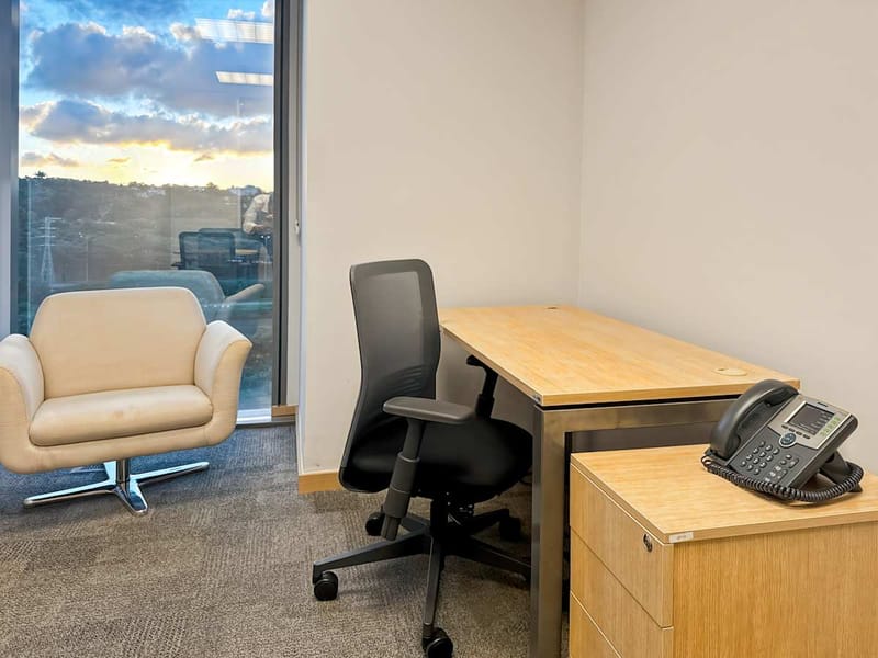 Regus - Complexo JK - Torre B,Av. Presidente Juscelino Kubitschek,2.041 Torre B - 5º andar image 14