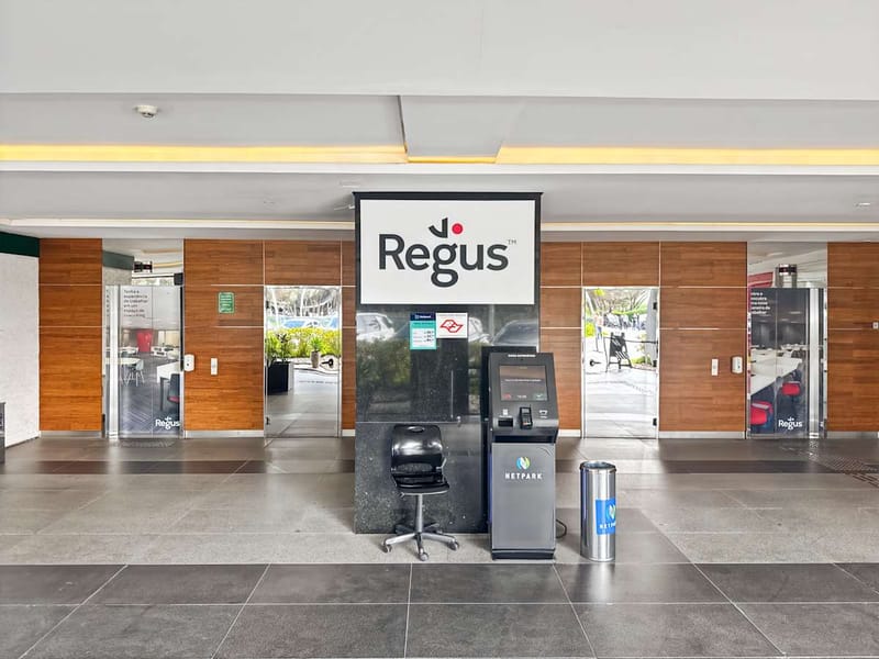Regus - Complexo JK - Torre B,Av. Presidente Juscelino Kubitschek,2.041 Torre B - 5º andar image 21