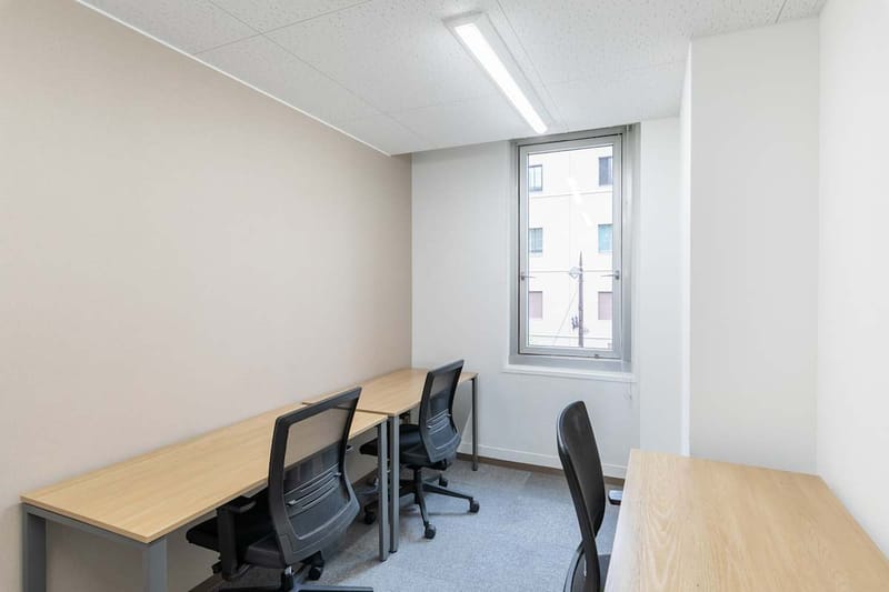 Regus - 2F　Denki Building Honkan,3-1 Sakurabashi Dori image 4