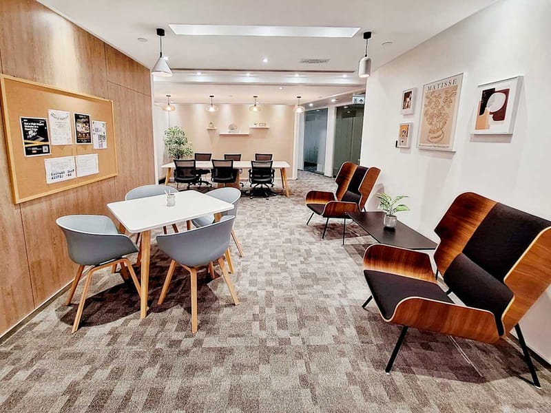 Regus - 7/F, Low Block,Grand Millennium Plaza,181 Queen’s Road Central image 5