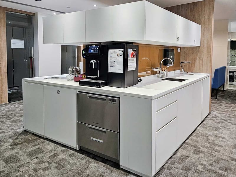 Regus - 7/F, Low Block,Grand Millennium Plaza,181 Queen’s Road Central image 6