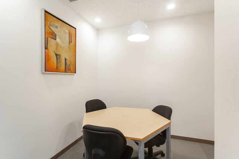 Regus - JR Kyushu Naha Building 5F/7F,2 Chome-3-15 Kume, Naha-shi image 8