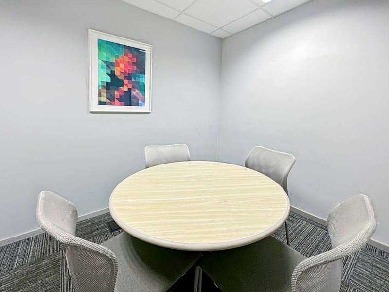 Regus - 8th floor,90, Dolorez Alcaraz Caldas Ave.,Praia de Belas image 12
