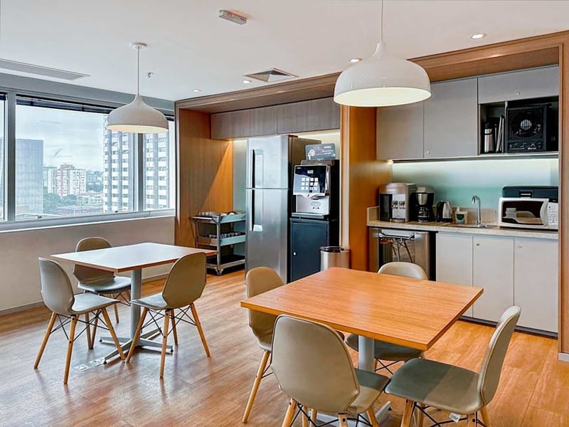 Regus - 8th floor,90, Dolorez Alcaraz Caldas Ave.,Praia de Belas image 7