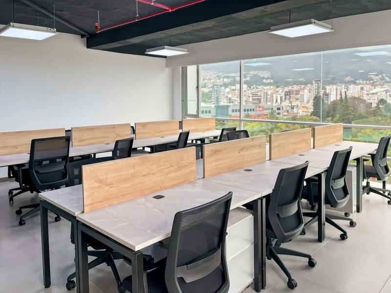 Regus - Av Eloy Alfaro E6-24,y Calle Francisco Andrade Marin image 4