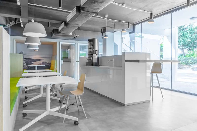 Regus - Buganvilia Plaza 1, Quinta do Lago,Almancil image 6
