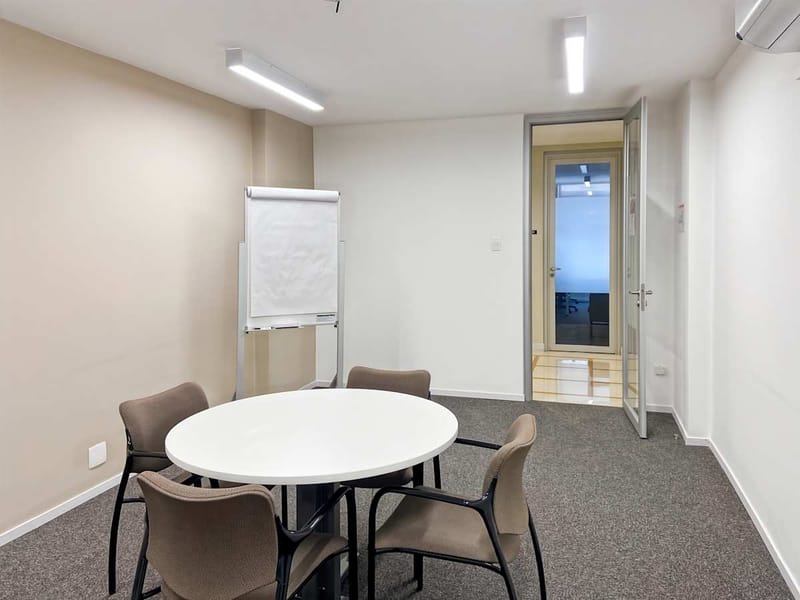 Regus - 228, XV de Novembro St, 2° floor  -,Centro (pedestrian access only) or 99,Boa Vista St. image 10