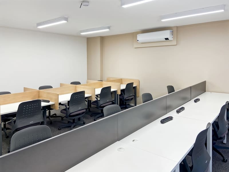 Regus - 228, XV de Novembro St, 2° floor  -,Centro (pedestrian access only) or 99,Boa Vista St. image 4