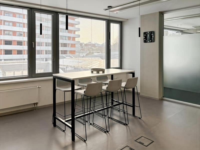 Regus - Zriedlova 13,4th floor image 7