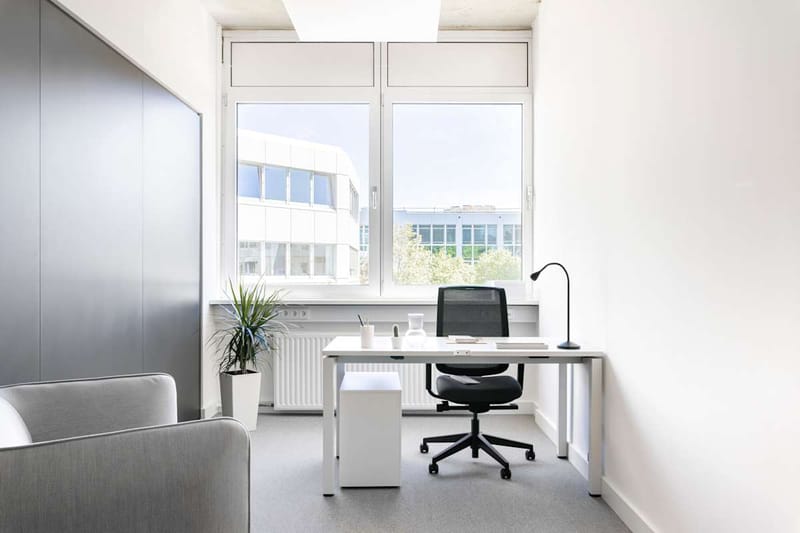 Regus - Regus Business Center, Carl-Zeiss-Ring 15a image 4