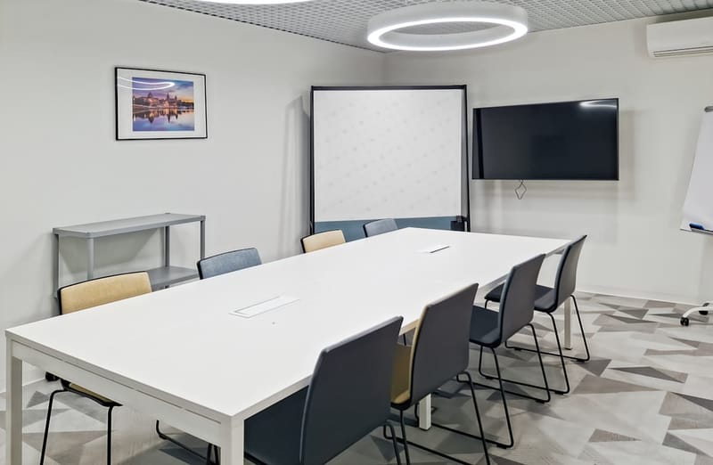 Regus - Al. Wyzwolenia 46 image 3