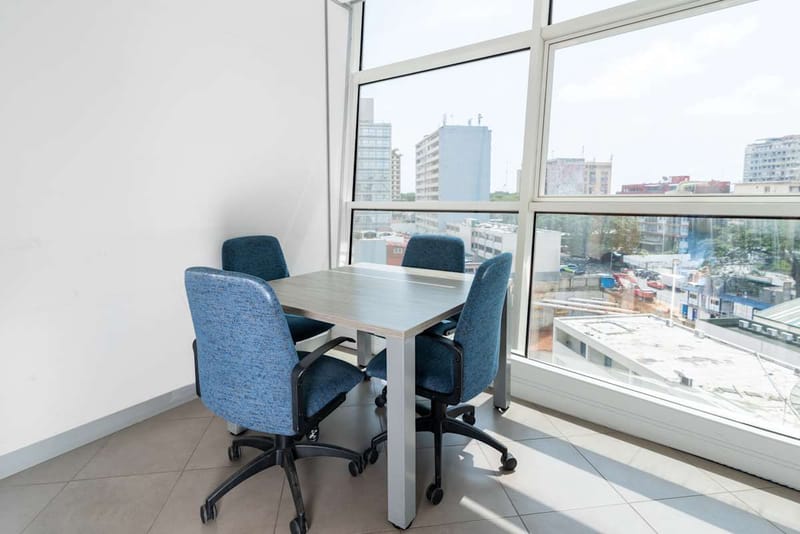 Regus - XL Building, 6th and 7th Floors,Corner of Dr. Crozet Street and,Boulevard de la Republique, Plateau image 3