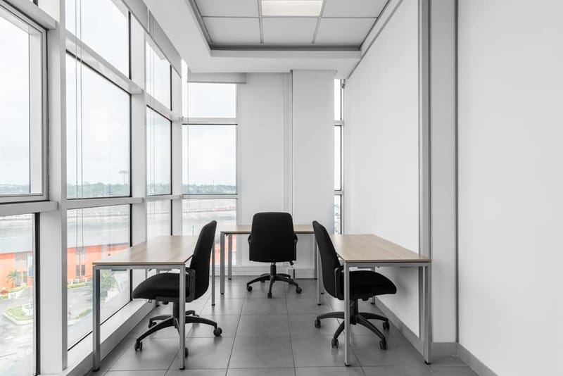 Regus - XL Building, 6th and 7th Floors,Corner of Dr. Crozet Street and,Boulevard de la Republique, Plateau image 7