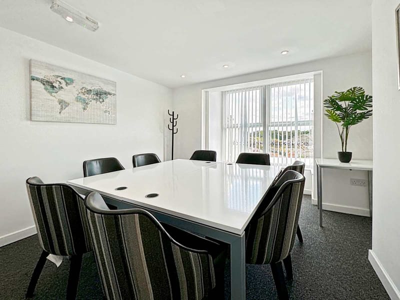 Hq - 35 Marine Terrace image 3