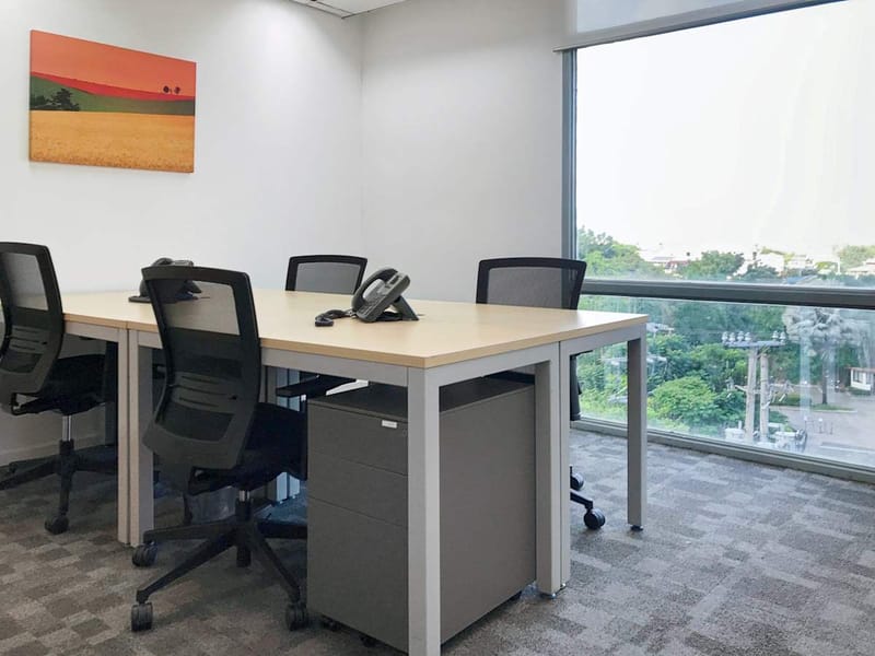 Regus - 4/F Unit 4 C& D,Commerce and Industry Plaza Building,Mckinley Town Center, Park Avenue image 4