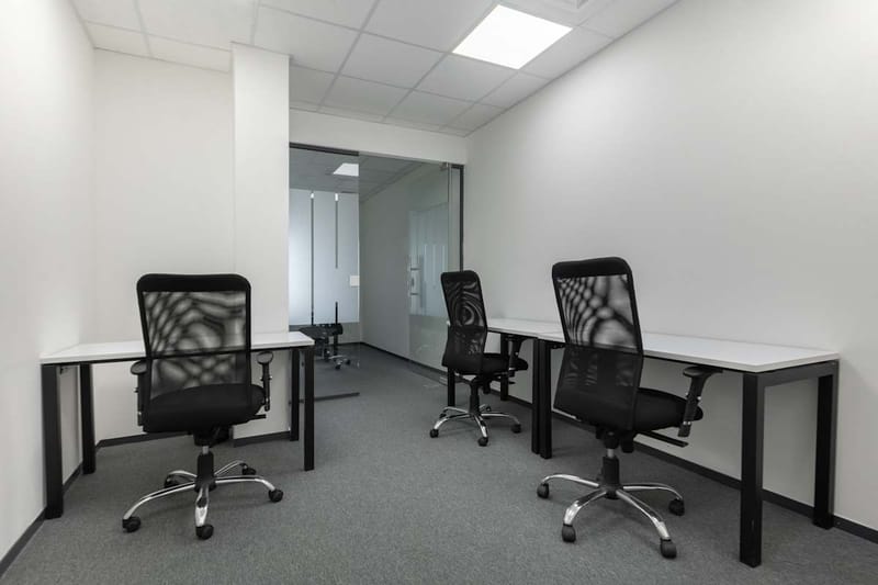 Regus - Queen Zain Al Sharaf Rd،,5th Floor image 7