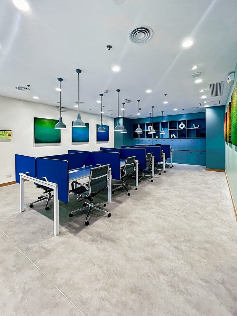 Regus - Lot 1A,Alabang-Zapote rd. corner Marcos Alvarez Ave.,Talon Uno Colours Center image 17