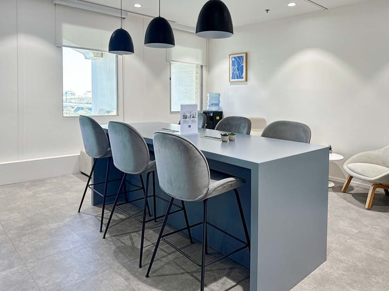 IWG, Sheikh Zayed Rd,Trade Centre - Trade Centre 2, DTWC image 11
