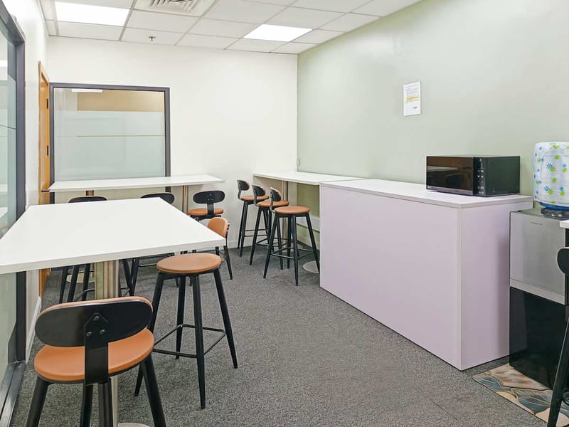 Regus - 927/928 Bishop Aboyade Cole St, Victoria Island,3rd Floor, Mansard Place image 6