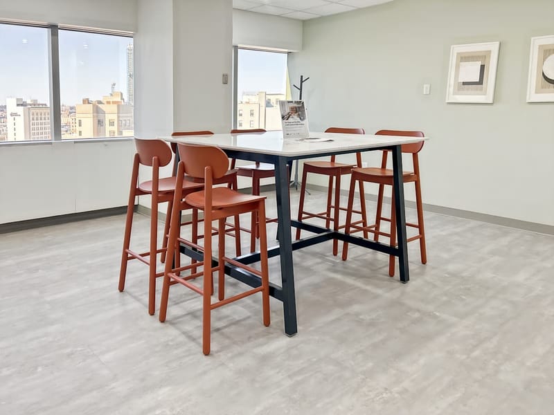 Regus - 3 Gateway Center,12th floor image 5