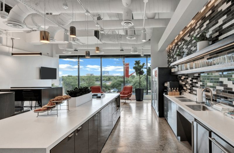 Premier Workspaces - HAL - 3201 Dallas Parkway, 75034 - TX image 5