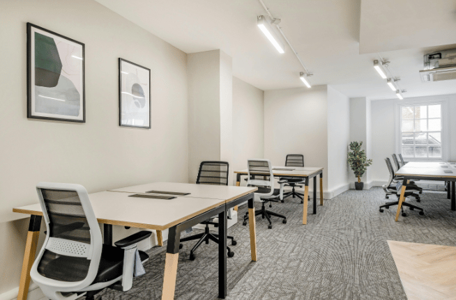 Sub800 Managed (998 - 998 sqft) - 48 Gresham Street, London, UK image 3