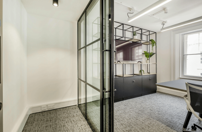 Sub800 Managed (998 - 998 sqft) - 48 Gresham Street, London, UK image 5