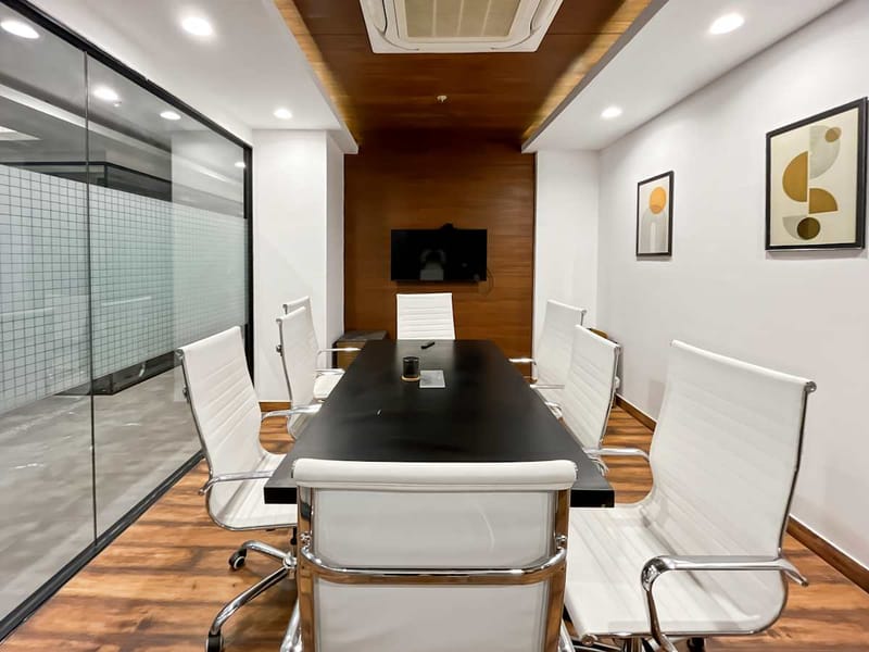 Regus - 5th Floor Tech Garden,Plot No.4 Sector-35, Udyog Vihar-VII image 11