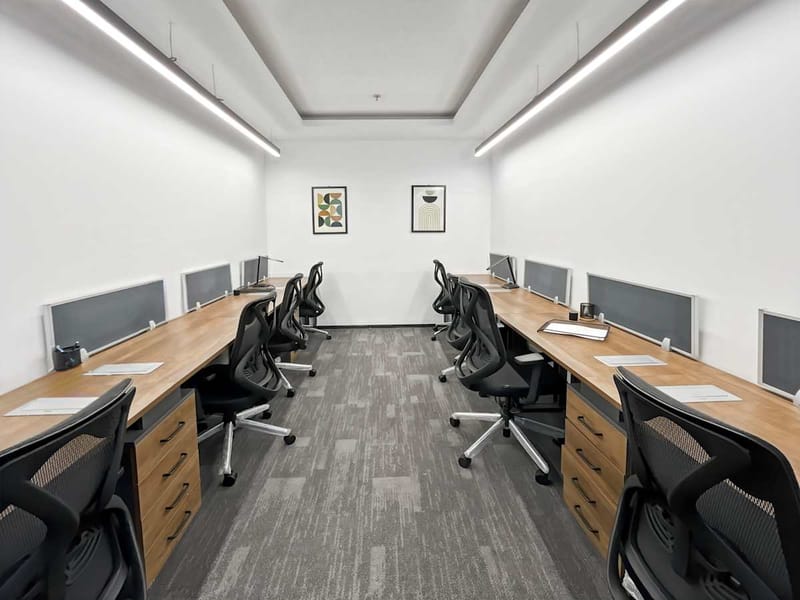 Regus - 5th Floor Tech Garden,Plot No.4 Sector-35, Udyog Vihar-VII image 9