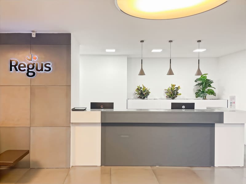 Regus - Madarász Viktor u. 47-49 image 2