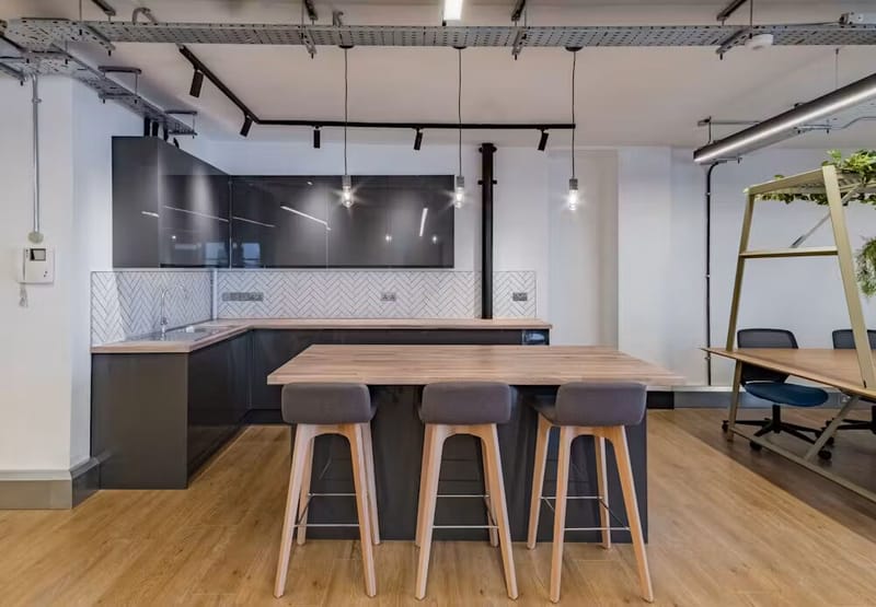 BASE (Managed 2,426 sqft) - Baird House - 15-17 St Cross Street, EC1N 8UW - Farringdon image 5