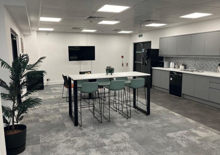 Hatnell Taylor Cook (Managed 3,963 sqft) - 9 Hewett Street, EC2A - Shoreditch image 2