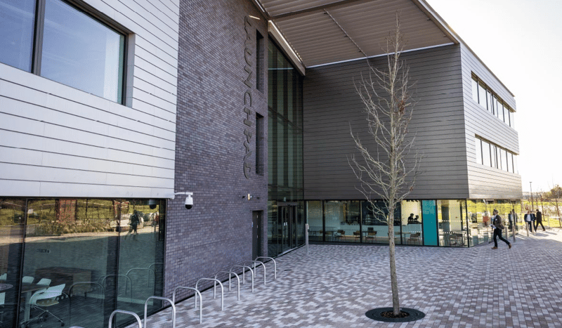 Oxford Innovation Space - Launchpad - Airport Business Park, SS4 - Rochford image 3