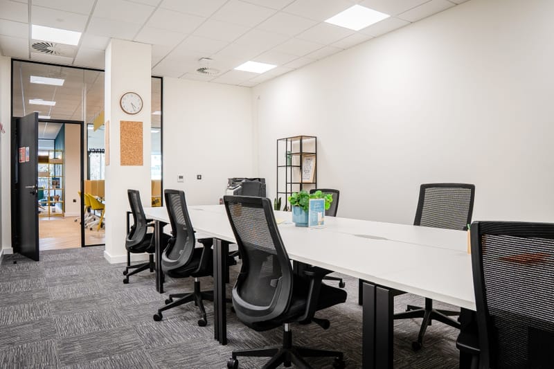 2-Work - Arlington Business Centre - Millshaw Park Lane, LS11 0NE - Leeds City Centre image 3