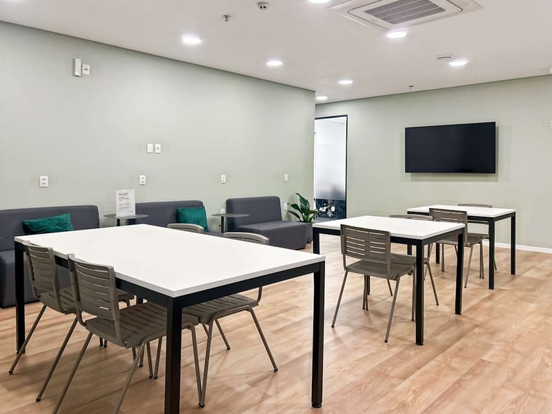 Regus - Rodovia SC-401 n° 3116 - Bairro Saco Grande image 11