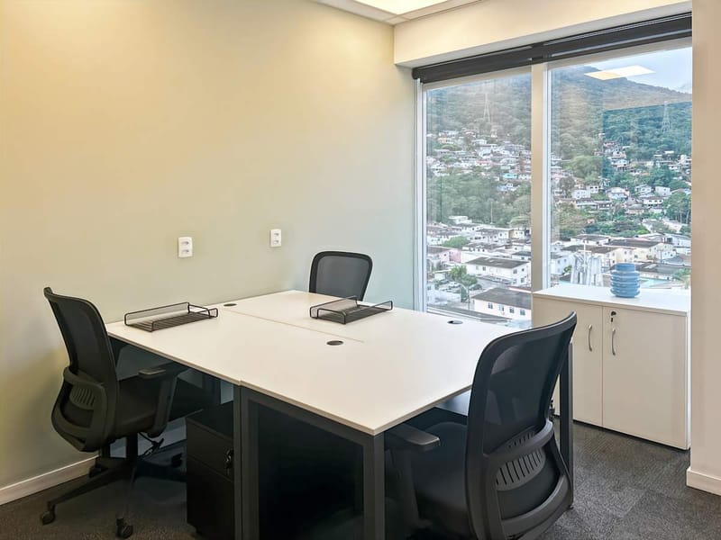 Regus - Rodovia SC-401 n° 3116 - Bairro Saco Grande image 4