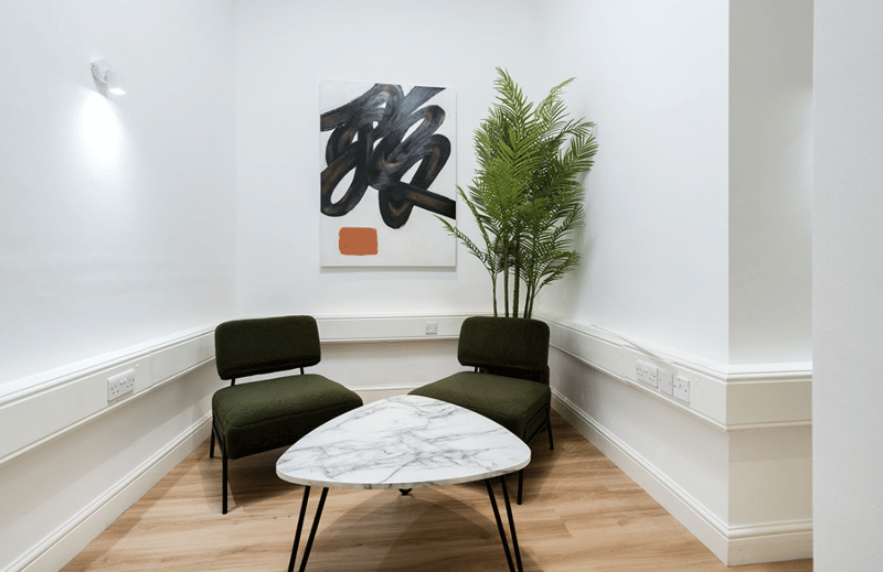 Sub800 Managed (565 - 565 sqft) - 10 Ironmonger Ln, London EC2V 8EY, UK image 4