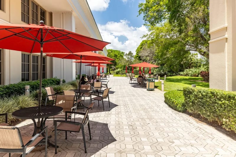 Expansive  - 1501 Yamato Rd, Boca Raton image 4