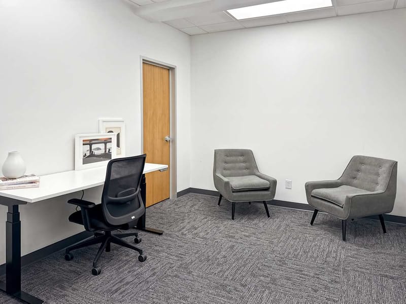 Regus - 320 N Meridian Street,11th Floor image 4