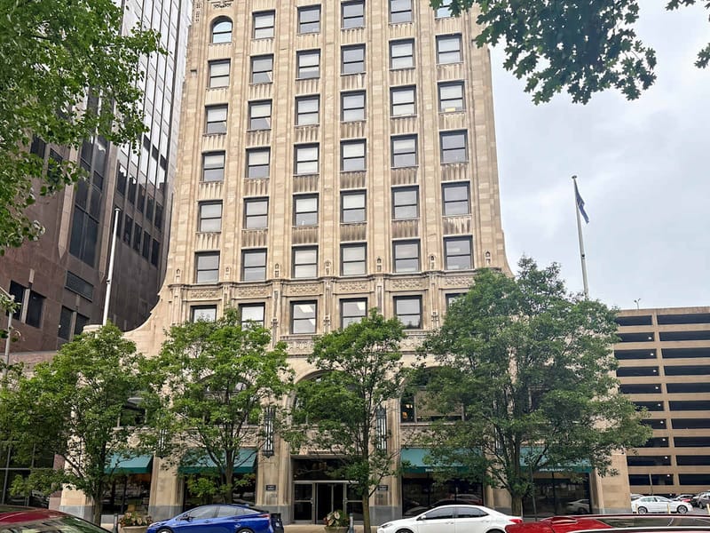Regus - 320 N Meridian Street,11th Floor image 9