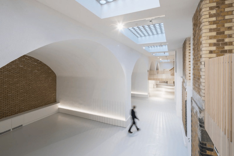 Compton (Managed 10,048 - 23,388 sqft) - 22 Vine Hill, EC1 - Farringdon image 8