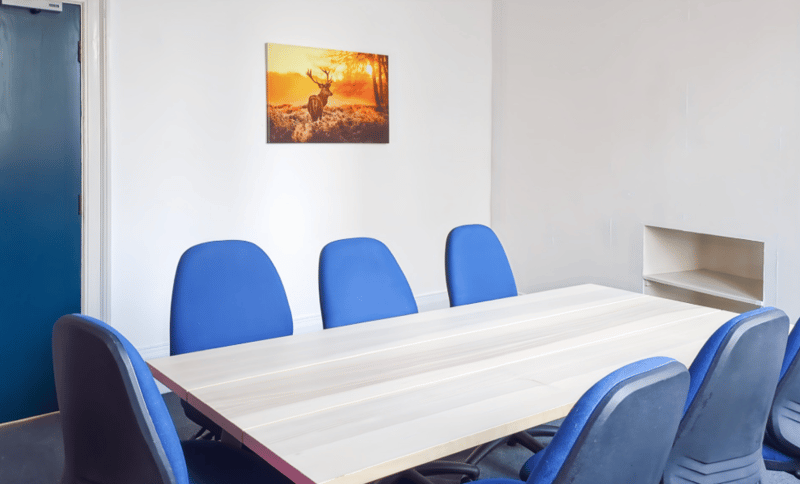 IWG (HQ) - Huddersfield HQ -  2 St Peter's St, HD1 - Huddersfield image 3