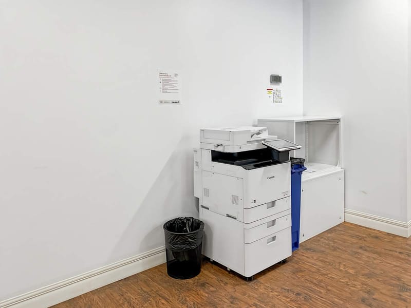 Regus - 5360 Genesee St,Suite 203 image 4
