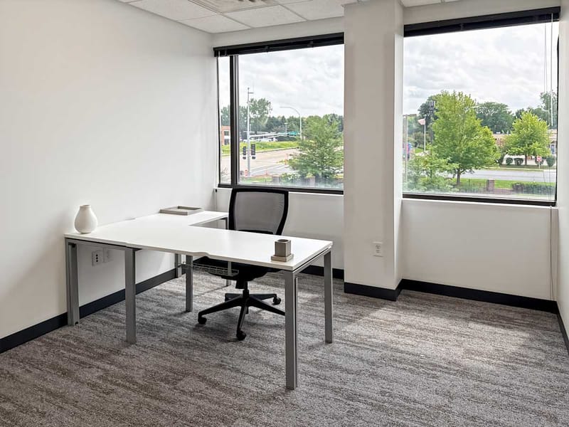 Regus - 2640 Eagan Woods Dr image 4