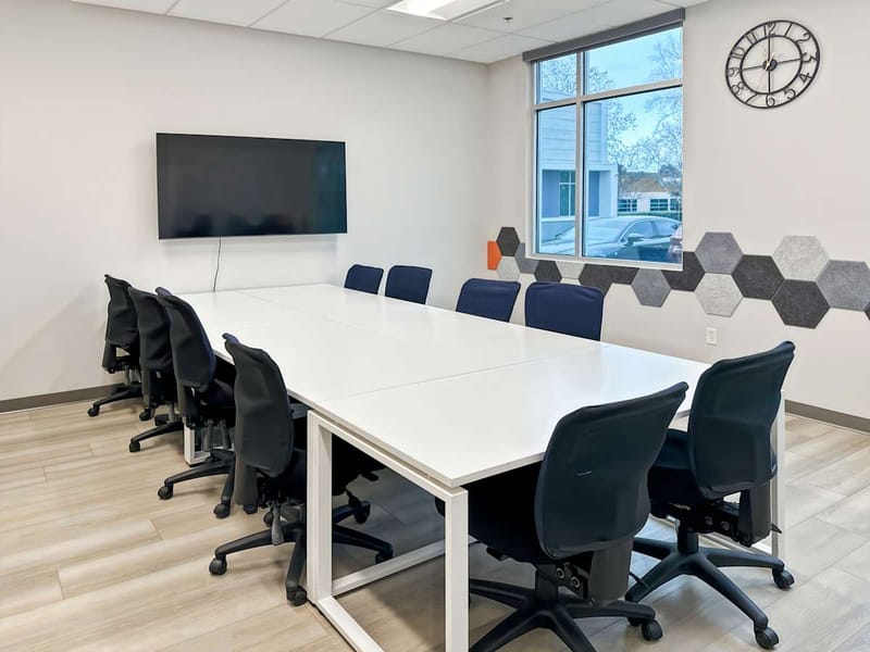 Regus - 980 W. 6th Street,1st & 2nd Floor image 3