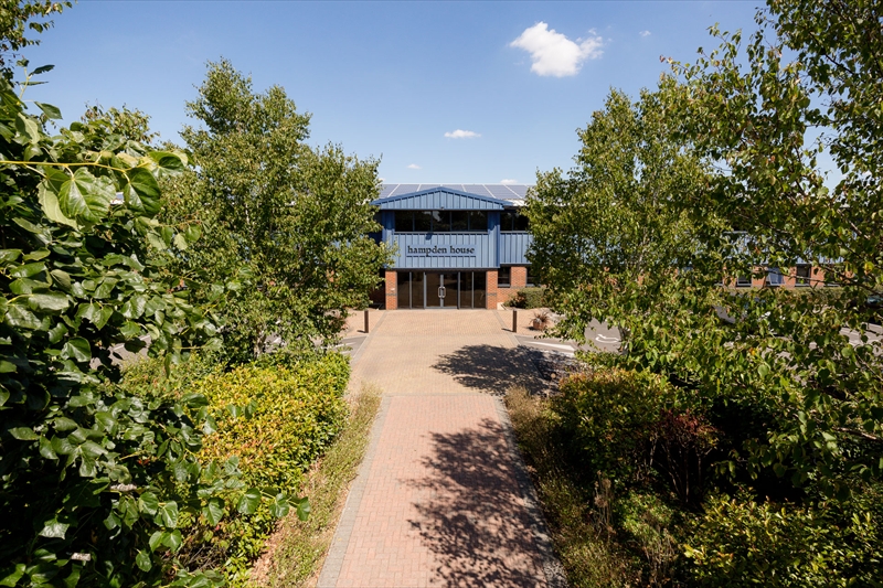 Podium Space Limited - Hampden House - Monument Business Park, OX44 7RW - Oxford image 7
