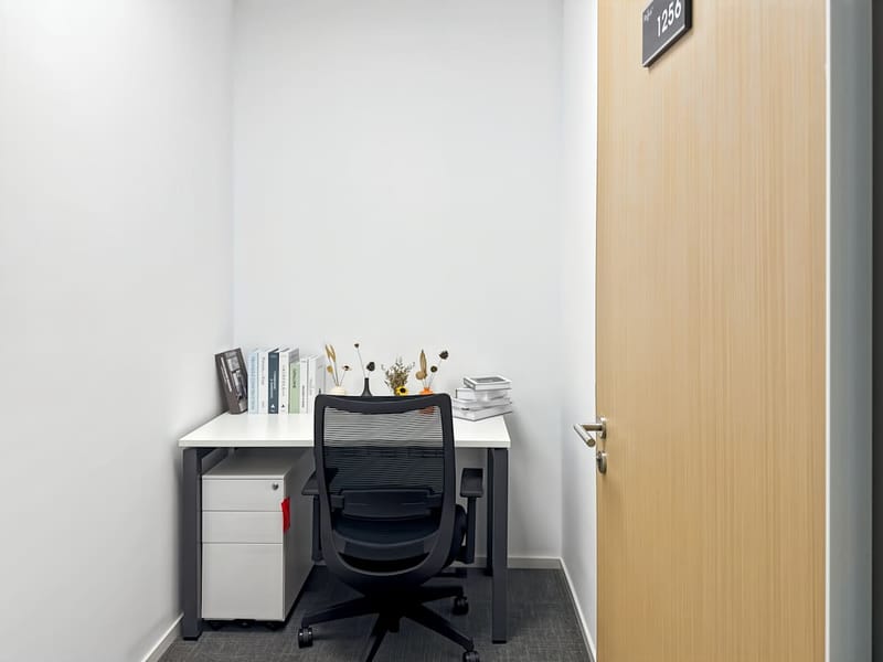 Regus - No. 668 Gaoxin Avenue, Hongshan District,Wuhan, Hubei Province,12F, Optics Valley Financial Centre image 11