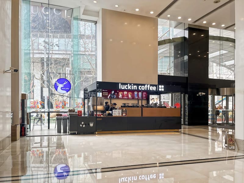 Regus - 28/F, Huaihai Plaza,No. 1045 Middle Huihai Road,Xuhui District image 11